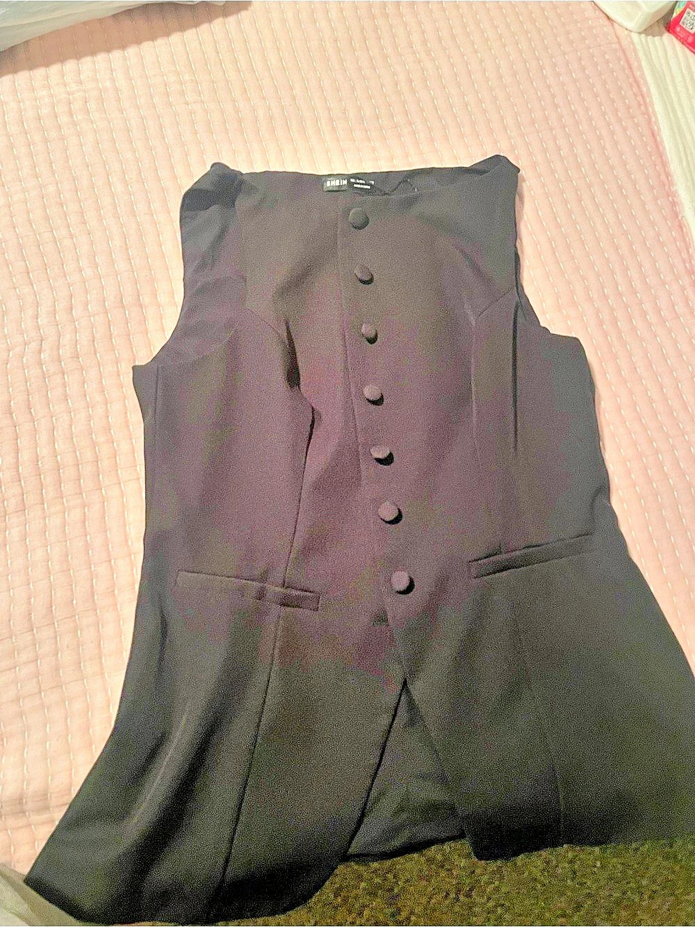 SHEIN Women'Small Black Button Vest Top Size Large